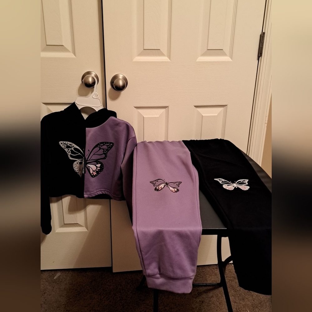 Butterfly Long sleeve Hoodie Crop top set good used condition, Polyester 100%